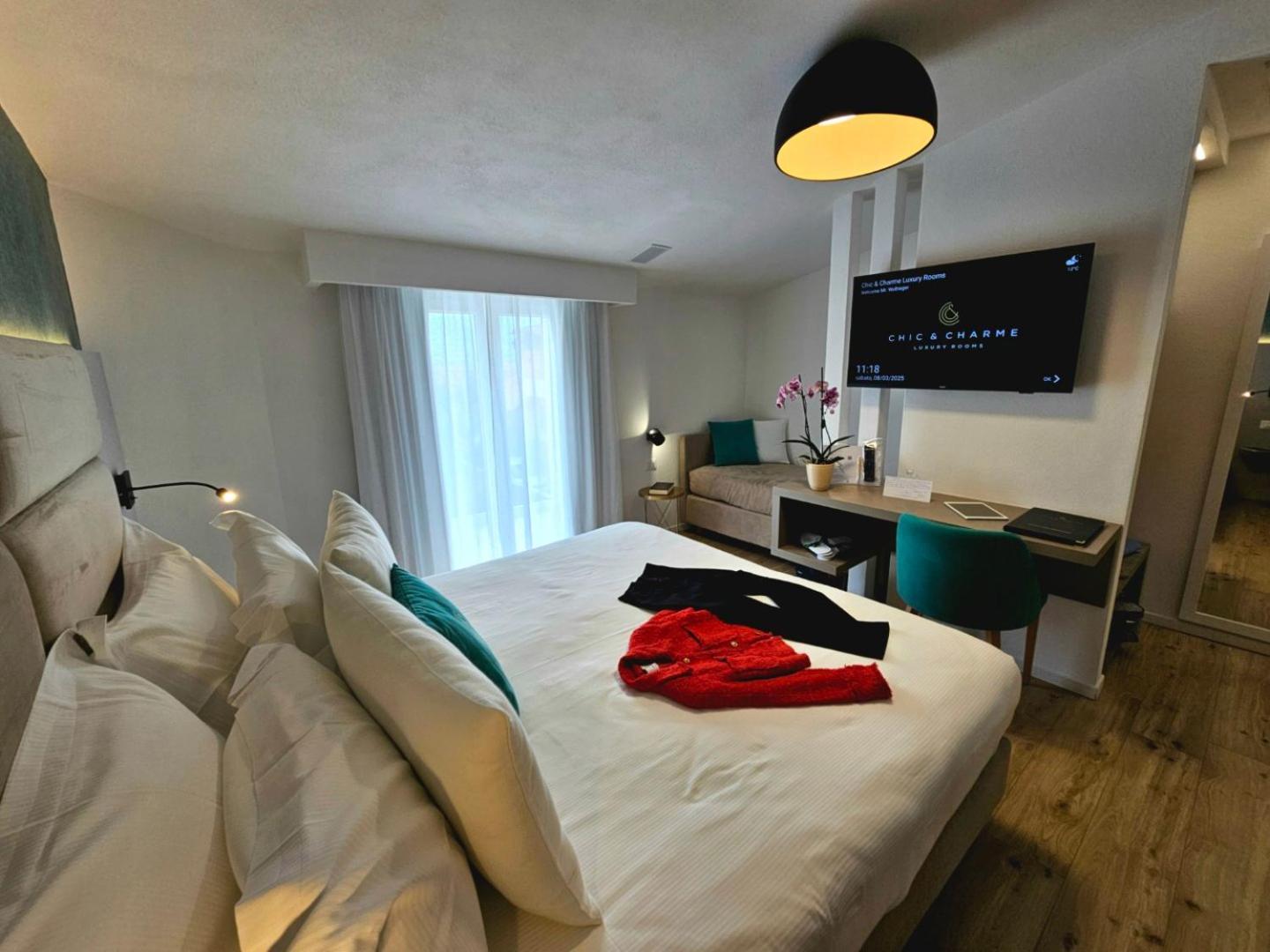 Chic & Charme Luxury Rooms Олбия Екстериор снимка