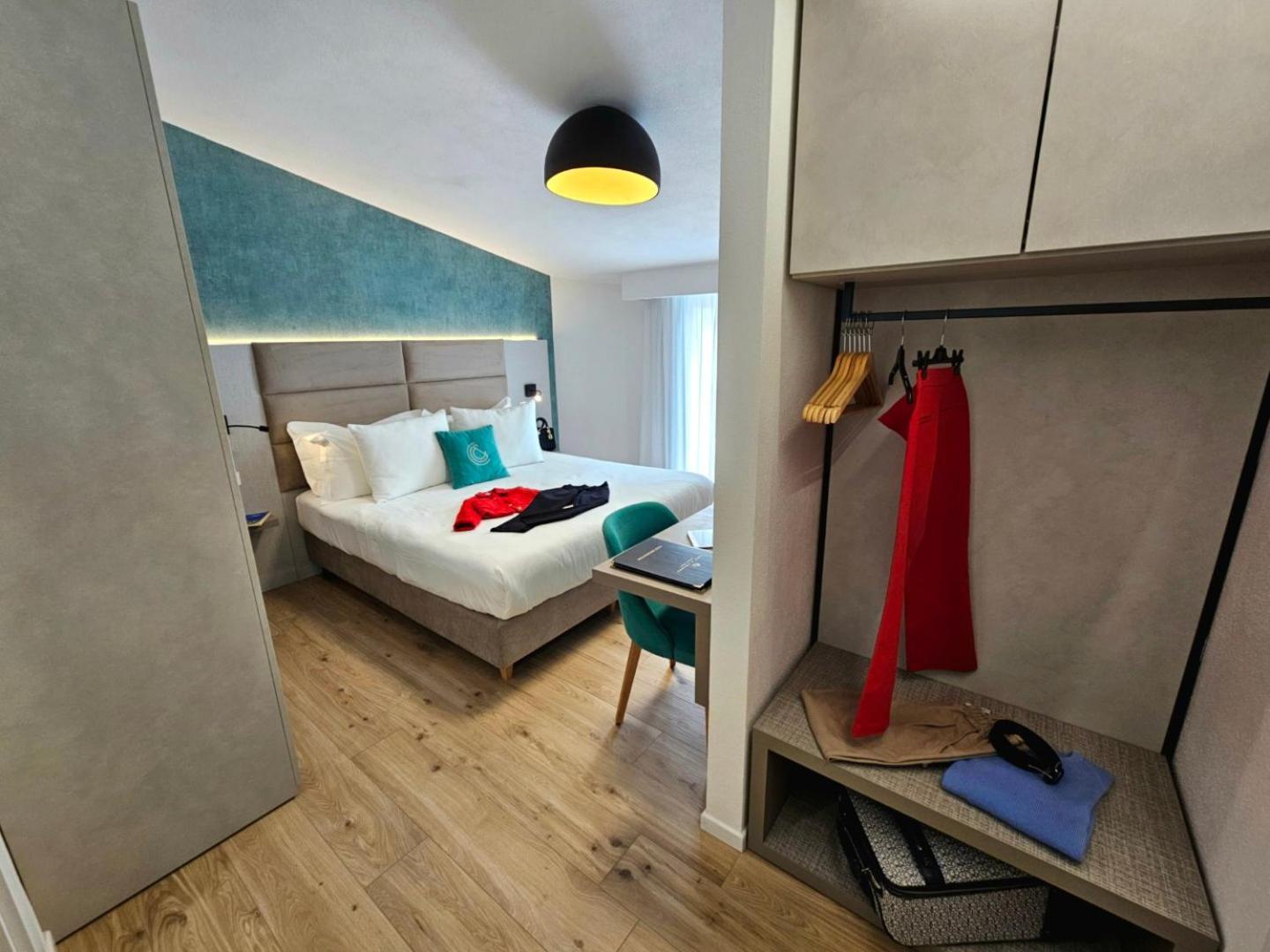 Chic & Charme Luxury Rooms Олбия Екстериор снимка