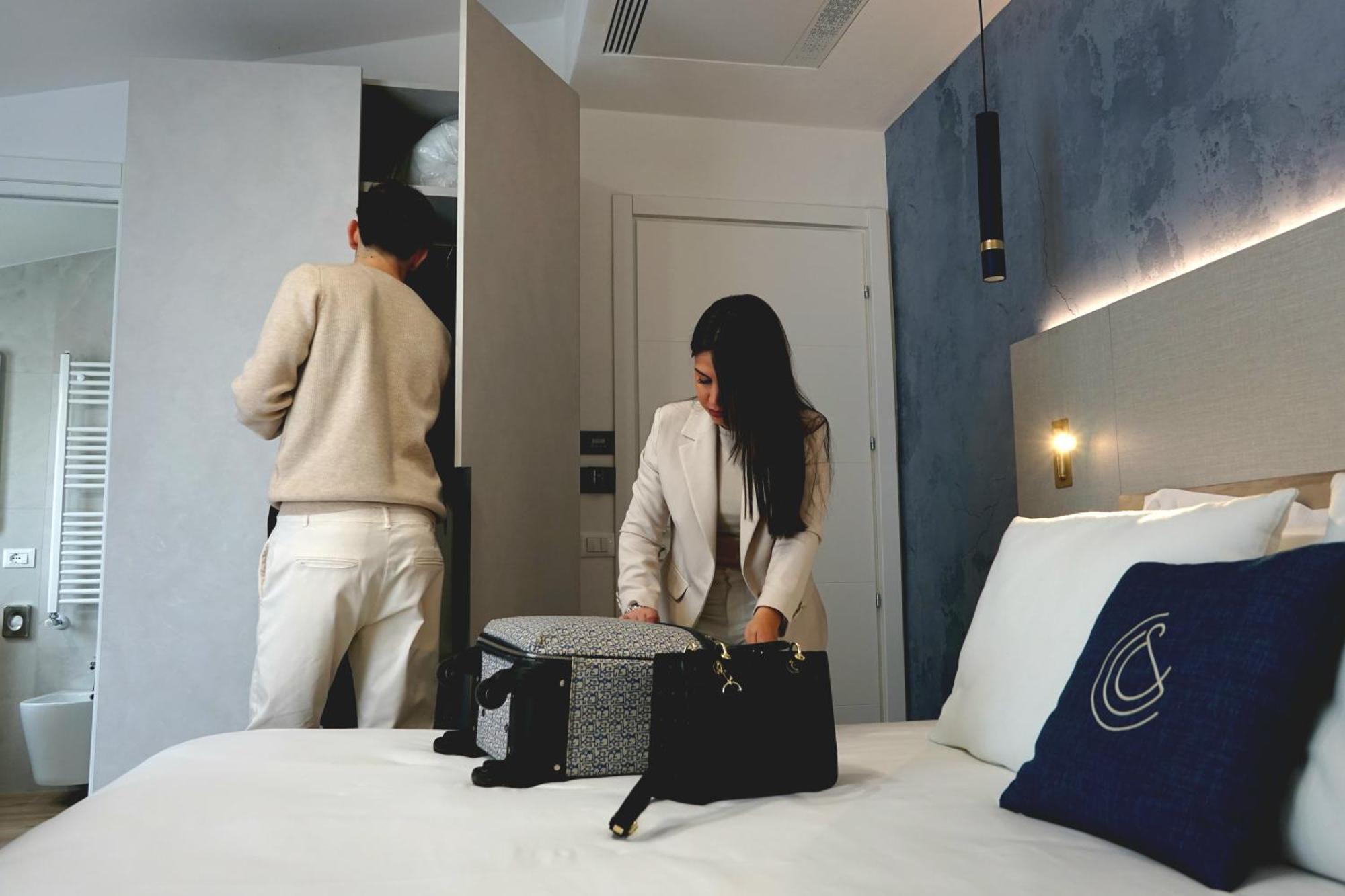 Chic & Charme Luxury Rooms Олбия Екстериор снимка