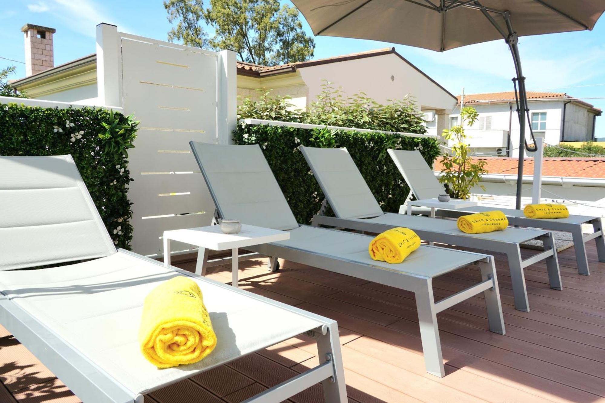 Chic & Charme Luxury Rooms Олбия Екстериор снимка
